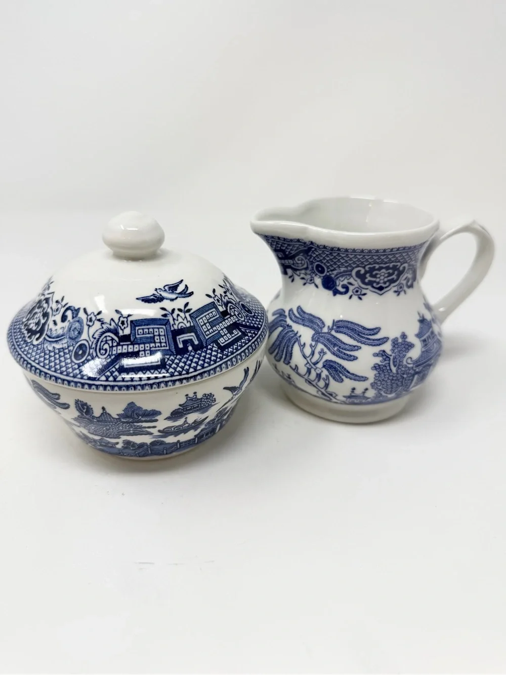 NWT Churchill England Blue Willow Sugar and Creamer Set Vintage
